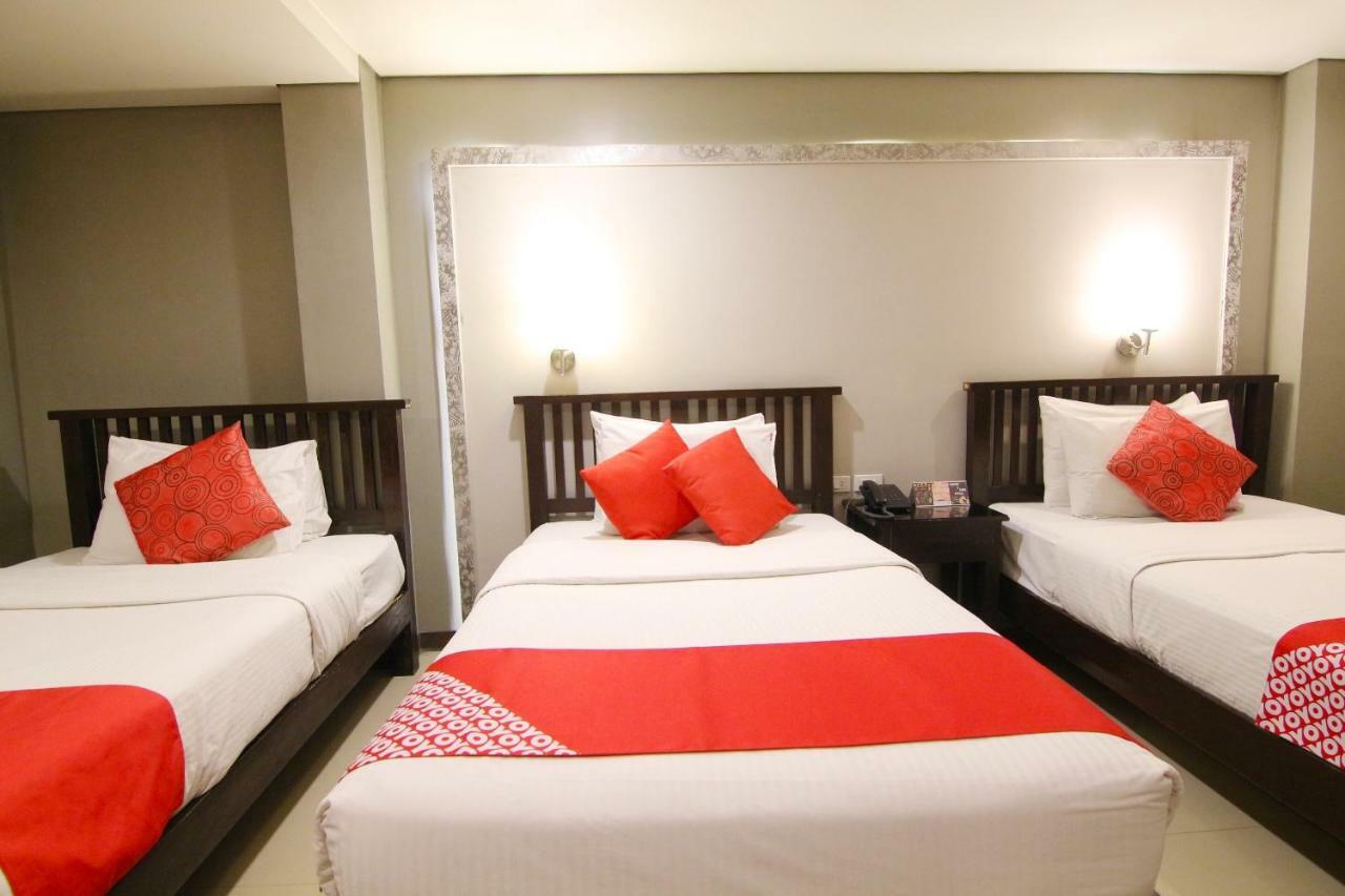 Oyo 103 Artina Suites Hotel Makati City Екстериор снимка